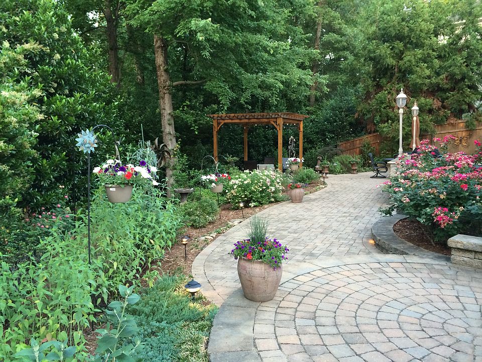 2nd image of 7621 Quail Park Dr
