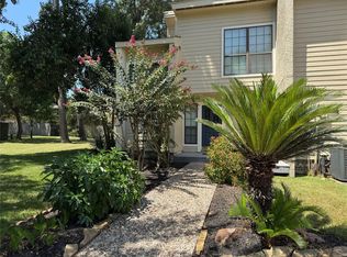 3935 Knollcrest Dr, Montgomery, TX 77356