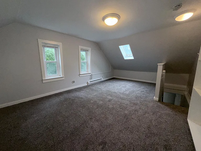 58 E Monroe St — Photo 11