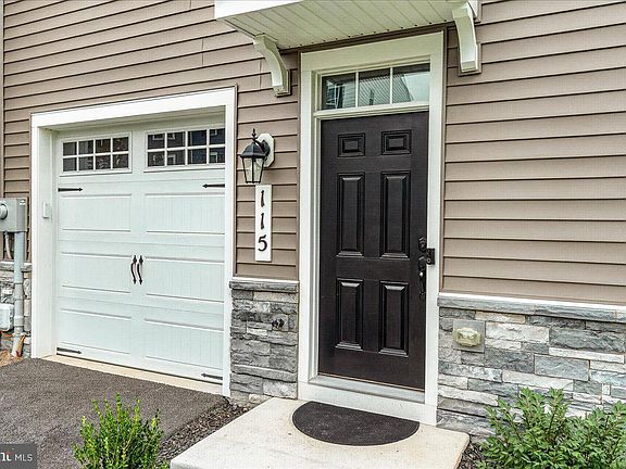 4th image of 115 Spring Bank Way