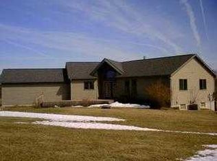 6869 Paddock Ln, Charlotte, MI 48813