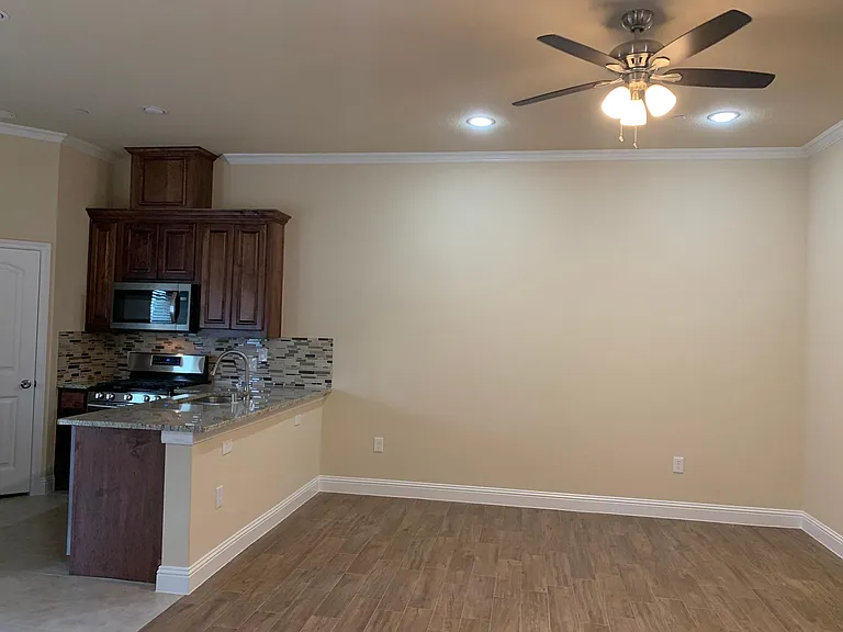 1707 Leann Ln — Photo 20