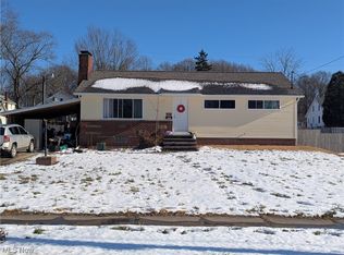 607 King St, Ravenna, OH 44266