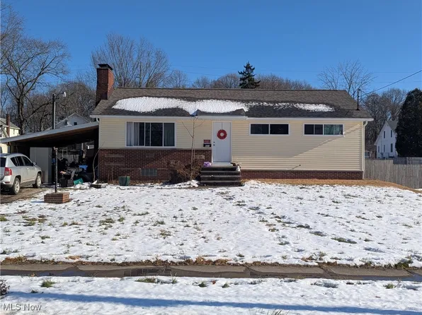 607 King St, Ravenna, OH 44266