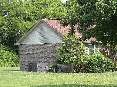 2nd image of 1527 Jarratt Dr
