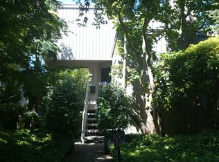 2521 10th Ave W, Seattle, WA 98119