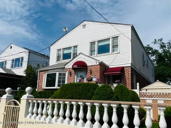 97-47 94th St #2, Ozone Park, NY 11416
