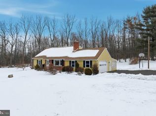 1627 Diamond St, Sellersville, PA 18960