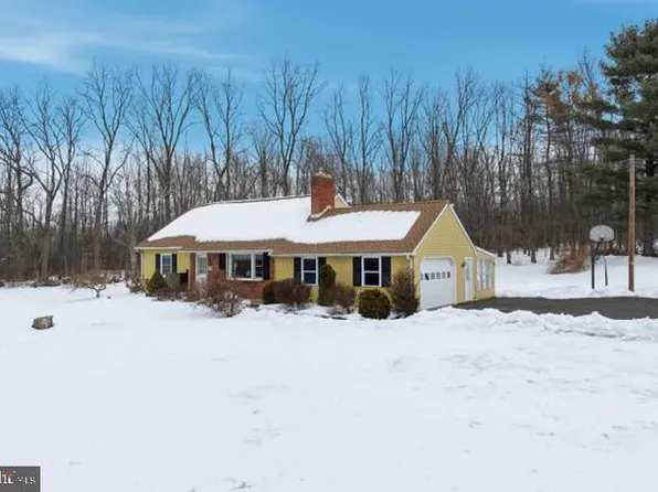 1627 Diamond St, Sellersville, PA 18960