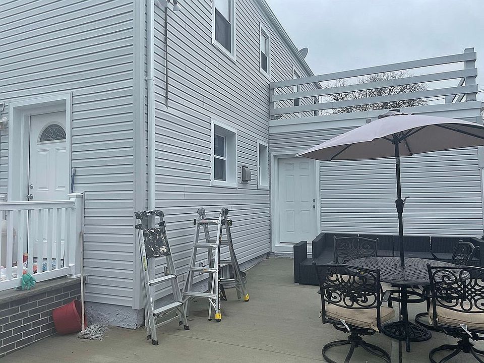 1st image of 636 Christie St