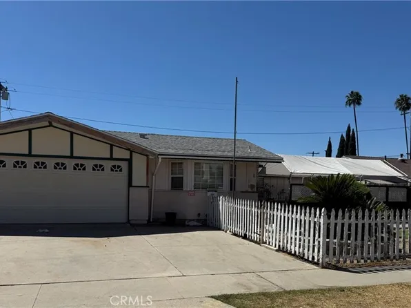 11571 Palmwood Dr, Garden Grove, CA 92840