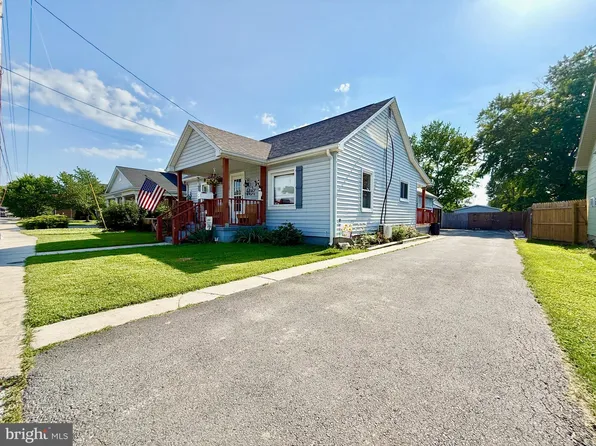 22 Mountain View St, Petersburg, WV 26847