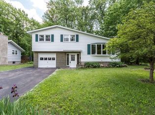 321 Wells Ave W, North Syracuse, NY 13212