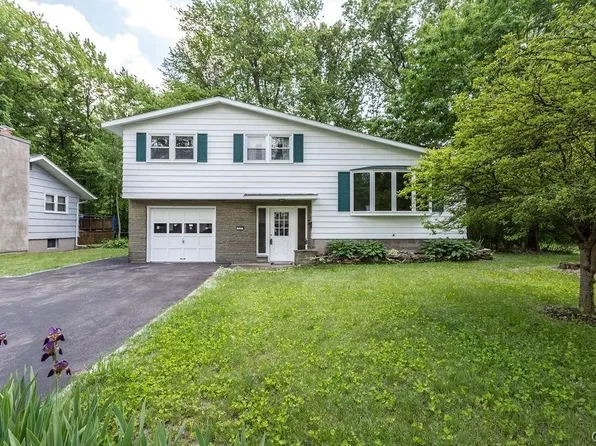 321 Wells Ave W, North Syracuse, NY 13212