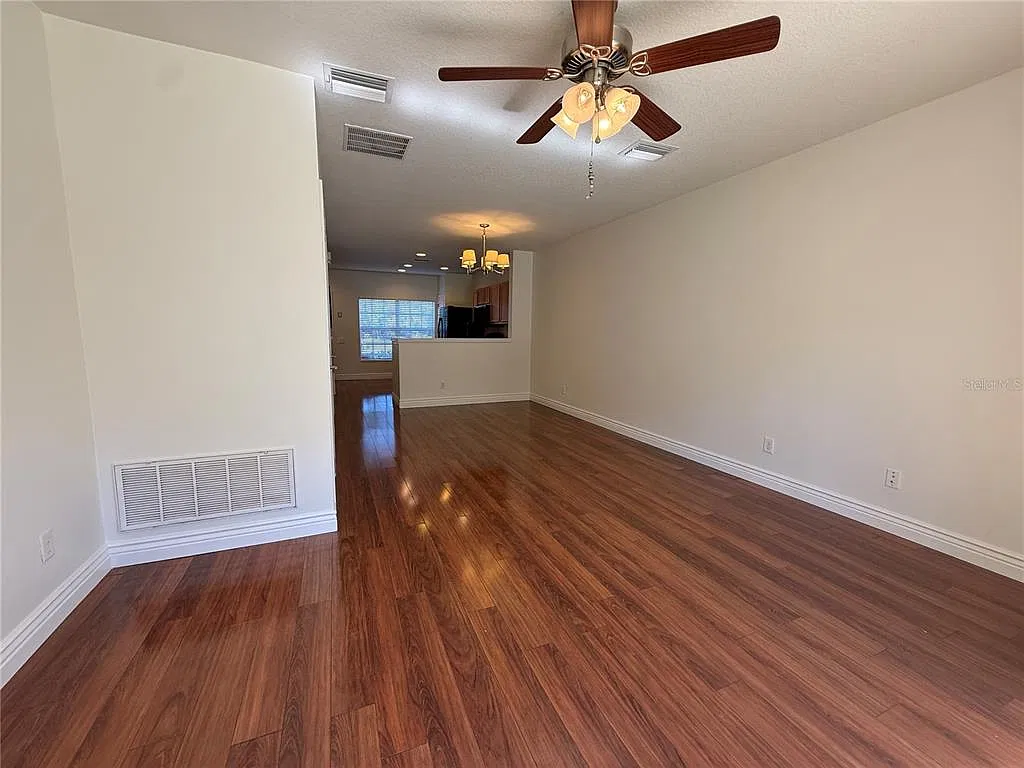2 bed, 2.5 bath, 1248 sqft, $2,200 — Photo 4