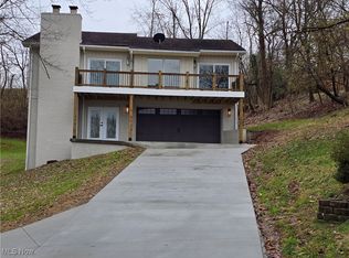 1600 Woodland Dr, Vienna, WV