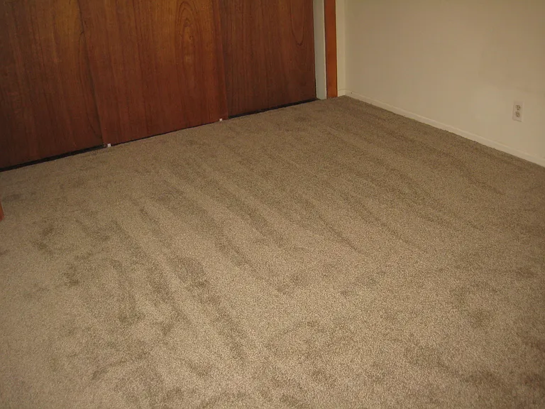 467 S Downey Rd #H — Photo 4
