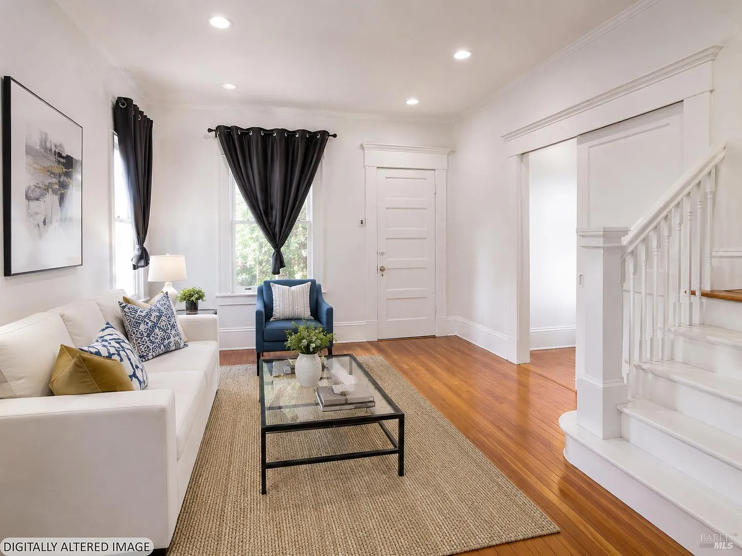 3 bed, 3.0 bath, 1900 sqft, $3,200 — Photo 3