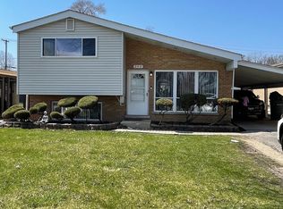 242 N Wolf Rd, Hillside, IL 60162