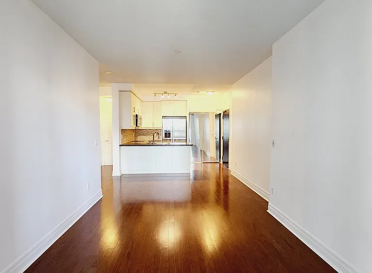 35 Balmuto St #1210 — Photo 5