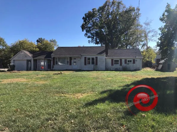 838 Roman St, Saint Libory, IL 62282