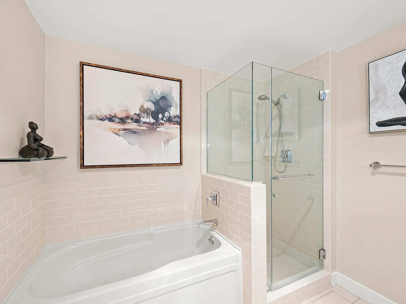 2 bed, 1357 sqft, $6,800 — Photo 2