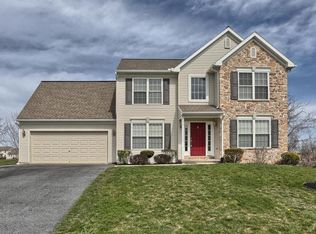 21 Village Dr #L-0024, Fredericksburg, PA 17026