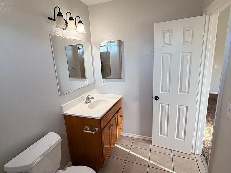 5762 Rostrata Ave — Photo 36