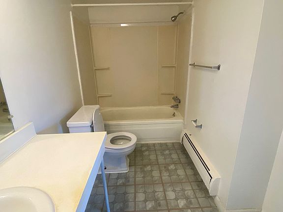 4th image of 27883 Independence St #101-A