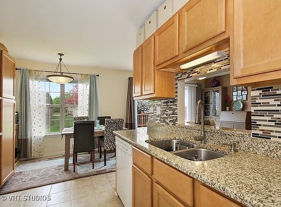 4th image of 1858 Mission Hills Dr