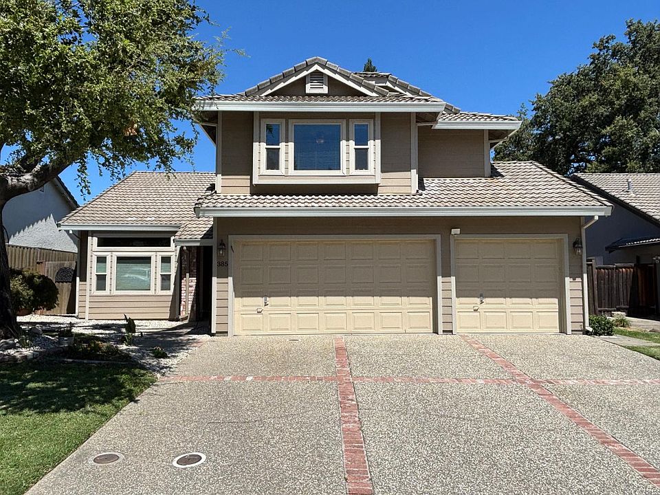 1st image of 385 Hatteras Way
