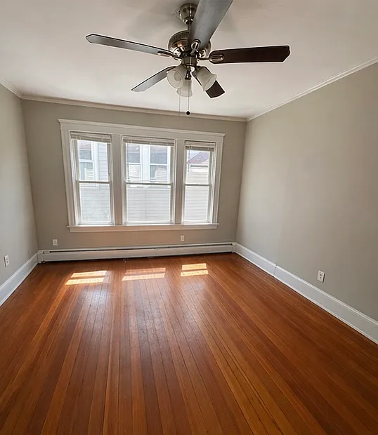 37-39 Pembroke Ave — Photo 3