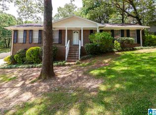 1105 Arcadia Cir, Hueytown, AL 35023