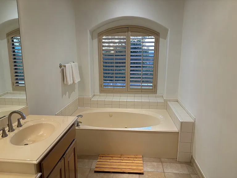 131 Westcourt Ln — Photo 24