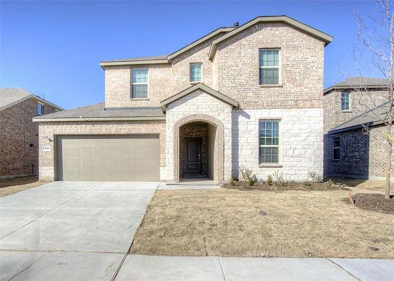 3 bed, 2450 sqft, $2,750 — Photo 1