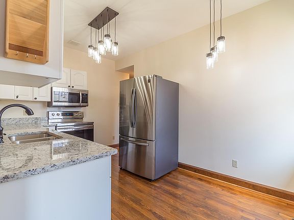 4th image of 803 Phillips Ave APT 3