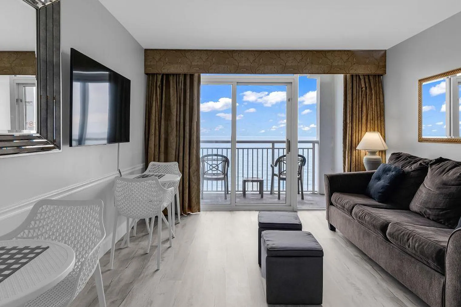 1 bed, 1.0 bath, 548 sqft, $2,875 — Photo 3