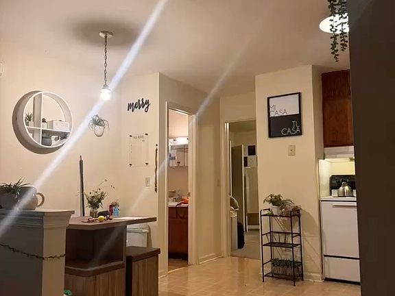 4th image of 31 Vale Cir #H