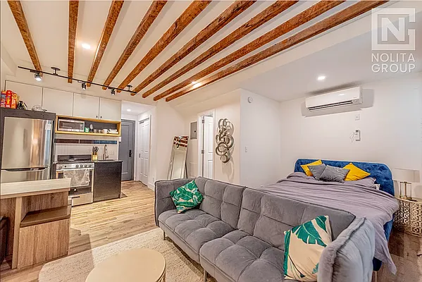 Rented by Nolita Group | media 8
