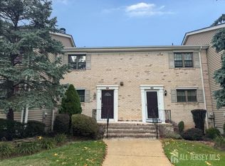 54 Parsler Pl, Fords, NJ