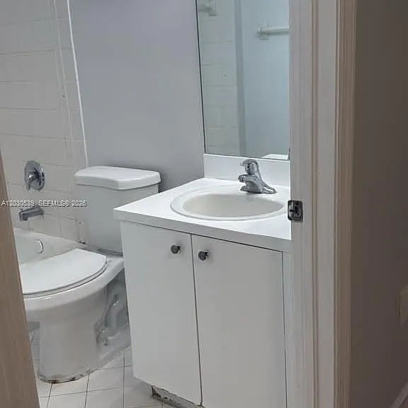 1398 NE 33rd Ave #101-25 — Photo 8