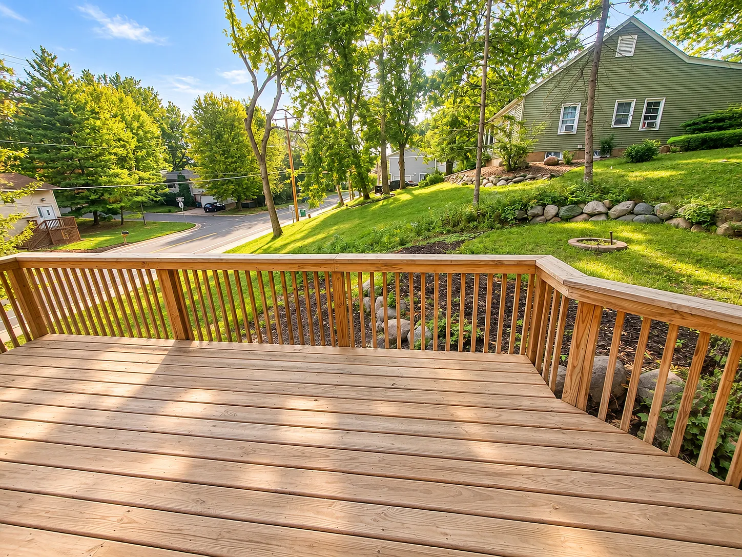 3 bed, 1.5 bath, 1675 sqft, $2,850 — Photo 3
