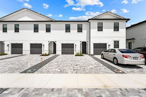 4315 Efendi Dr Photo 1