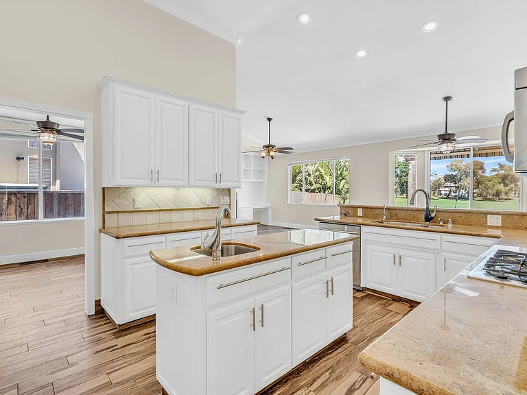 2317 Wayfarer Dr — Photo 25