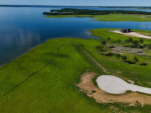 434 Harborside Ter, Windom, TX 75492