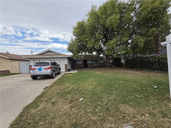 842 E Yale St, Ontario, CA 91764