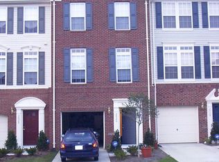 2926 Huntington Grove Sq, Alexandria, VA 22306