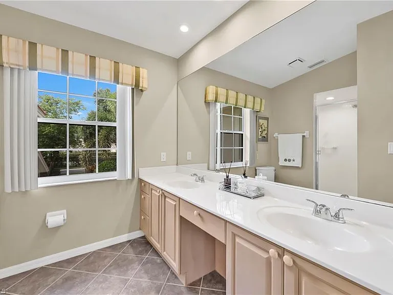 2476 Orchid Bay Dr #W-201 — Photo 16