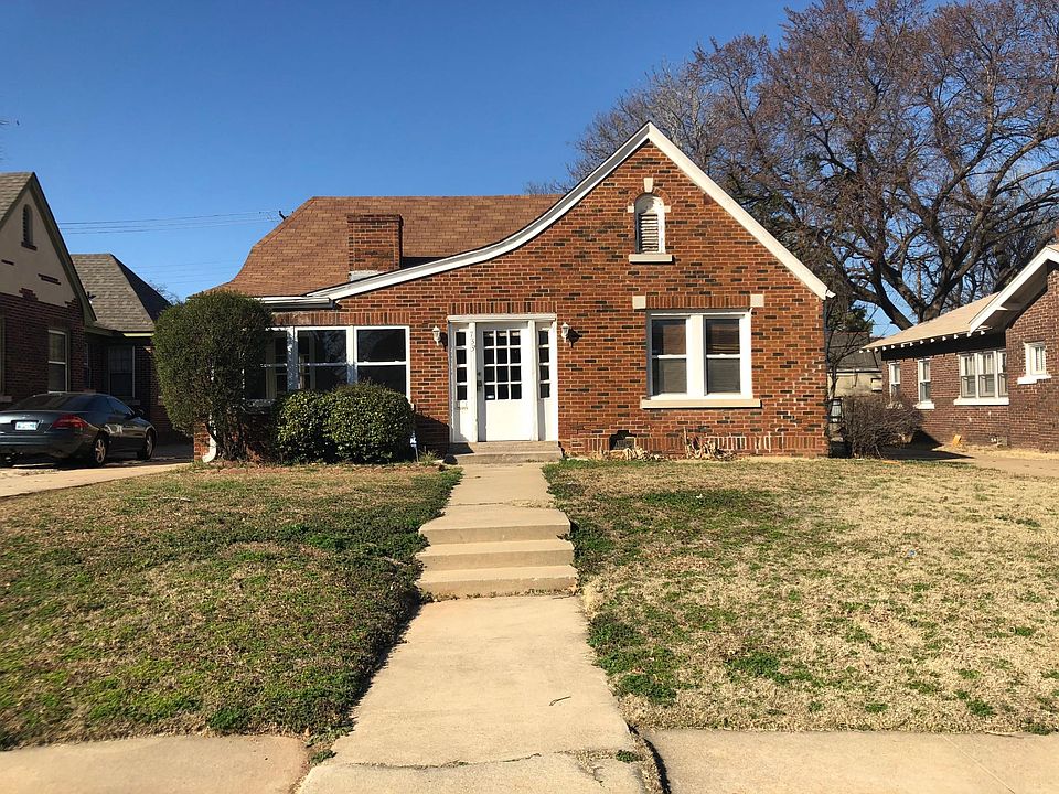 1st image of 733 NE 16th St