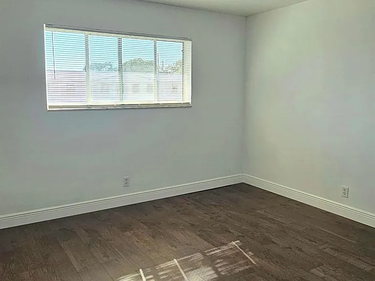 1501 Crescent Cir #E47 — Photo 8